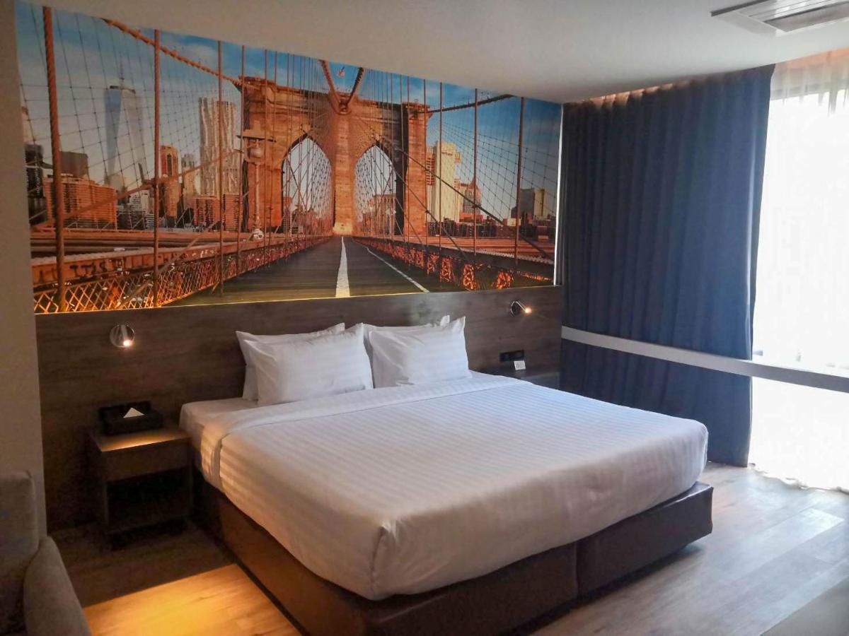 Manhattan Hotel בנגקוק מראה חיצוני תמונה