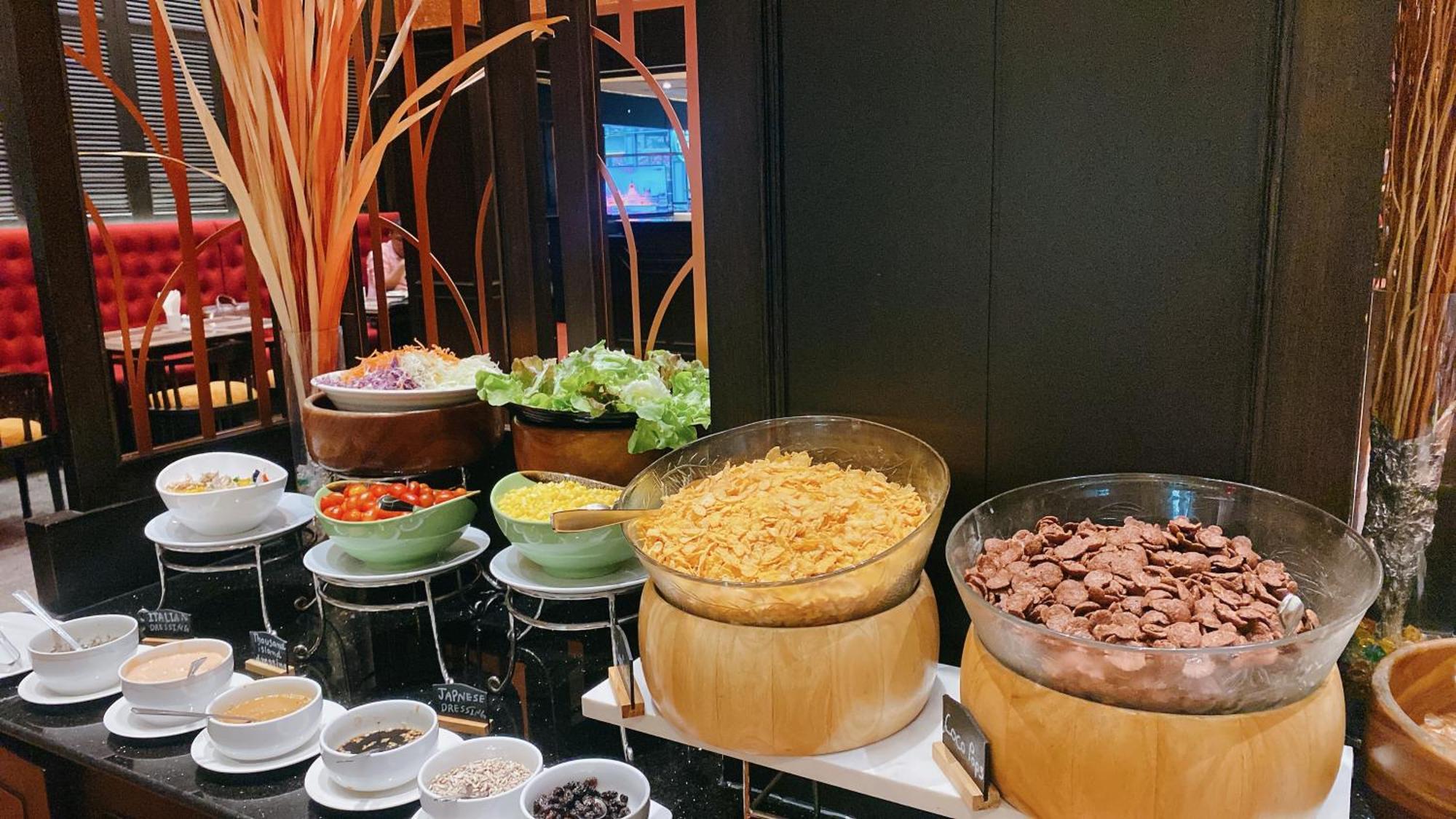 Manhattan Hotel בנגקוק מראה חיצוני תמונה